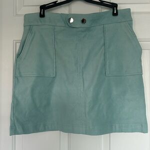 Beautiful mint green faux suede skirt with pockets